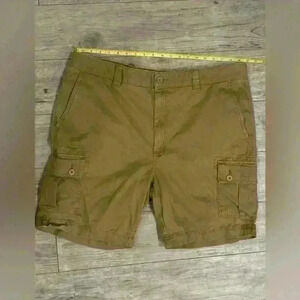 Roundtree and Yorkee Cargo Men’s Shorts Size 42